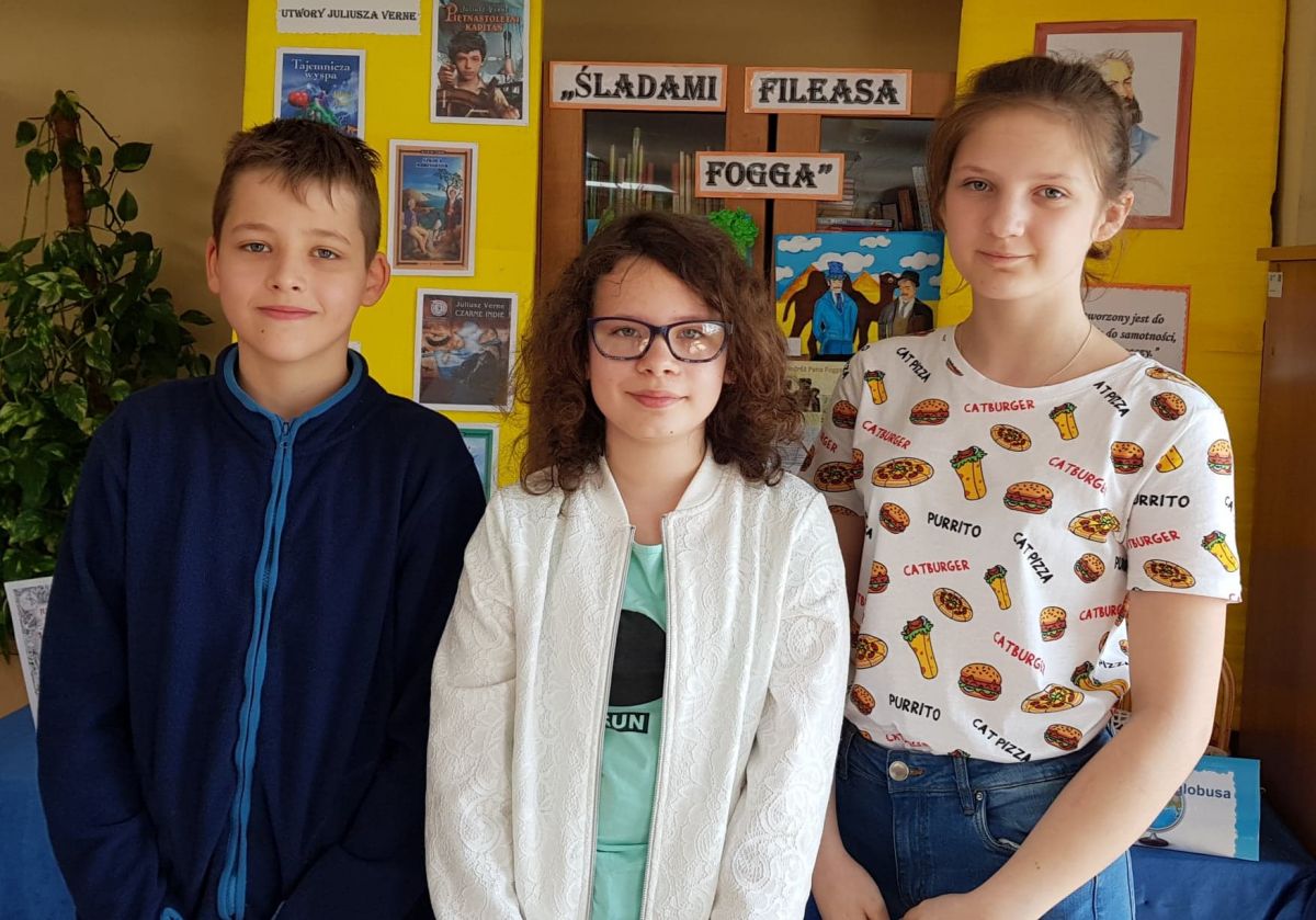 Niepubliczna Szkoła Podstawowa Im Juliusza Verne A Dyrektor „Śladami Fileasa Fogga” 114 rocznica śmierci Juliusza Verne Konkurs