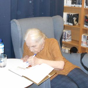 Pani Joanna Papuzińska
